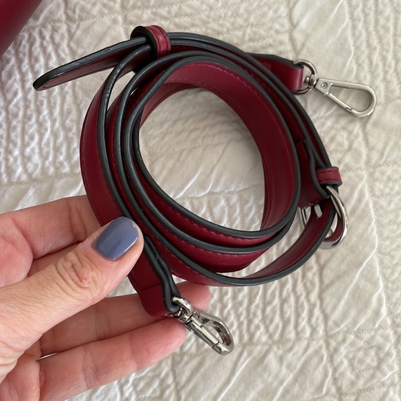 Handbag - Picture 6 of 7